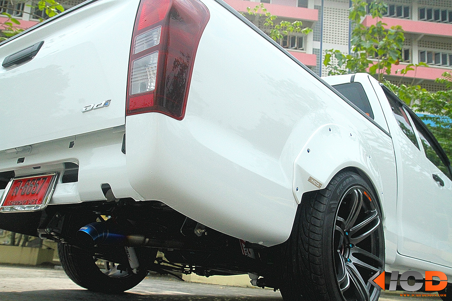ISUZU All New D-Max Fender Flare Racing Style-10
