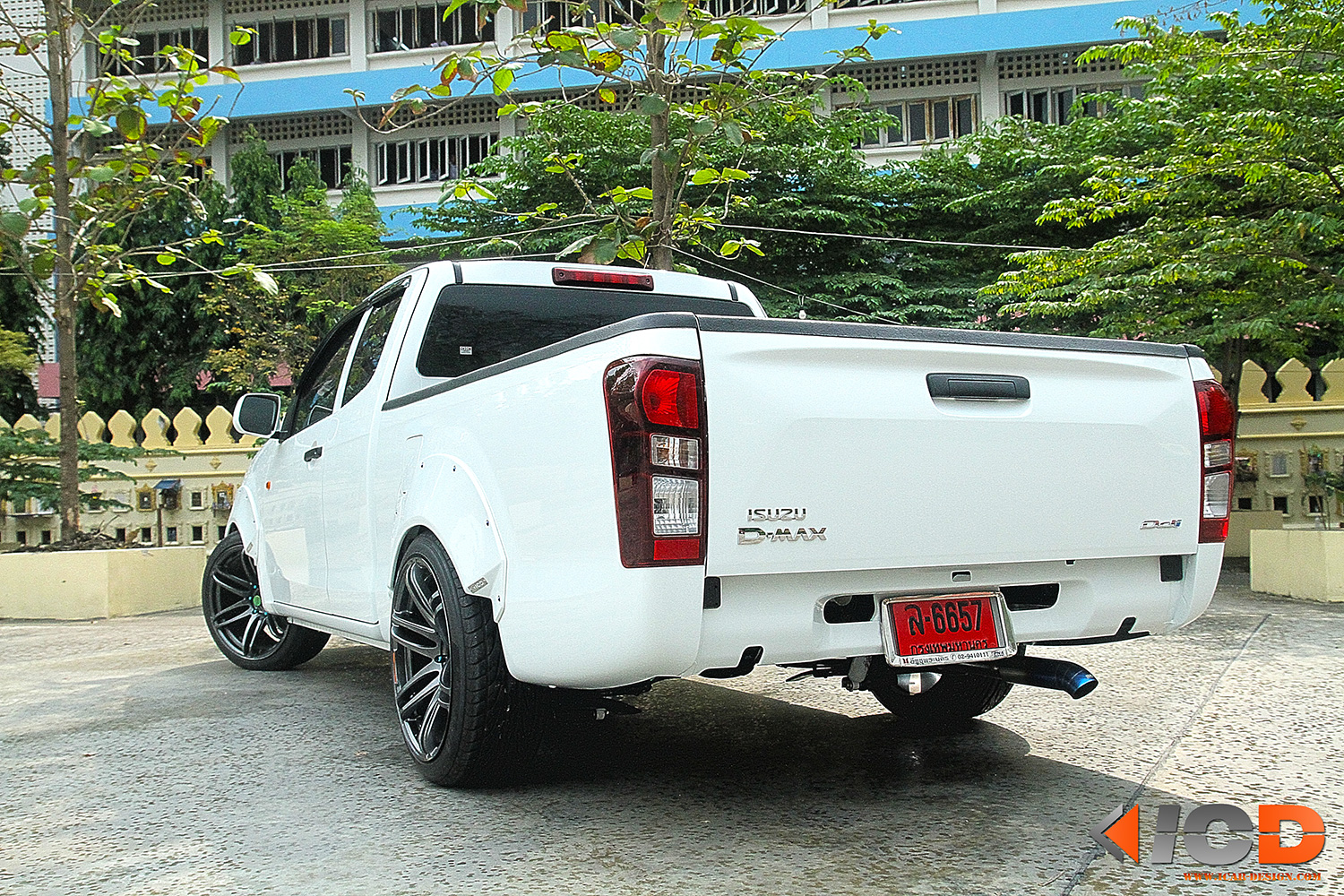ISUZU All New D-Max Fender Flare Racing Style-3