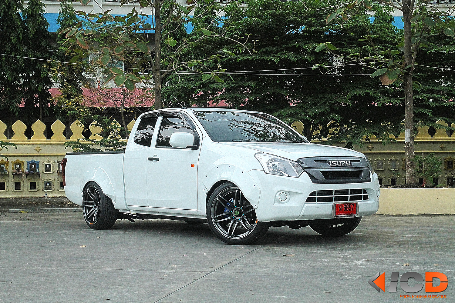 ISUZU All New D-Max Fender Flare Racing Style